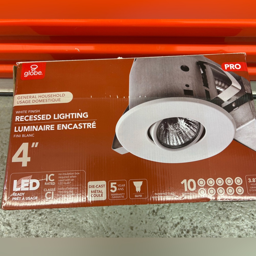 Globe Pro Recessed Lighting Fixture - White Finish